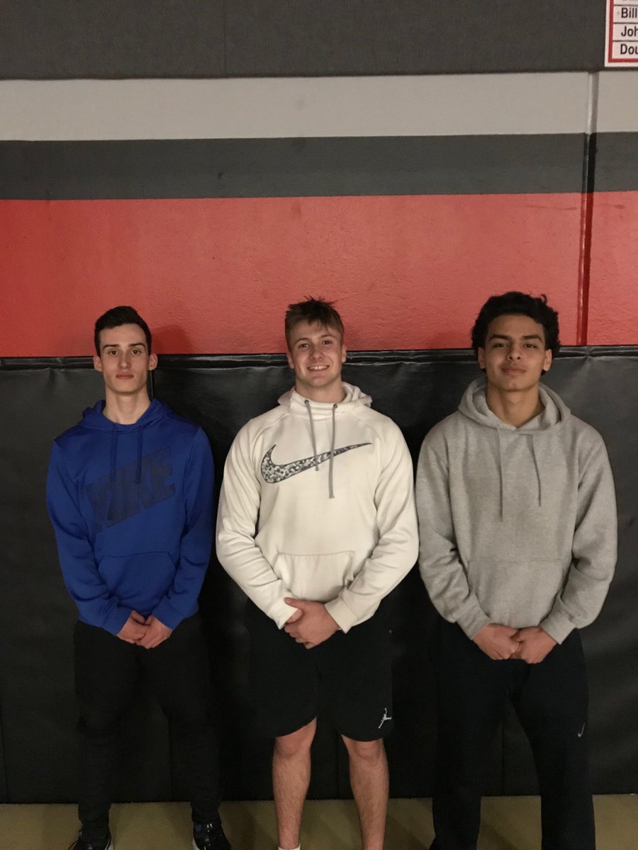 SP_EastTF's tweet photo. Lactate Day = 3x150m. Top 3 boy finishers
Juan Arriola-18 seconds
Sebastian Cortez-18 seconds
@dback19 - 19 seconds
#fastbirds #oldschoolnewschool https://t.co/PmuTJZwZND