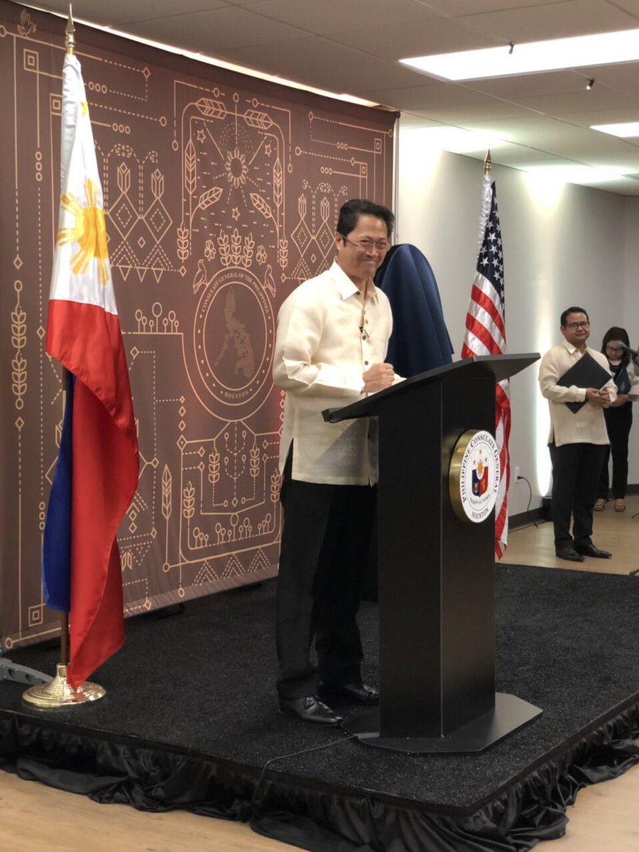 philippinesusa's tweet image. Amb Romualdez led d inauguration of the PH Consulate General in Houston today. Together with the PH Consuls General in the US, he congratulated &amp;amp; expressed support for the #HoustonPCG team, headed by Consul General Jerril Santos #PartnerForChange #publicservice #OneCountryTeam