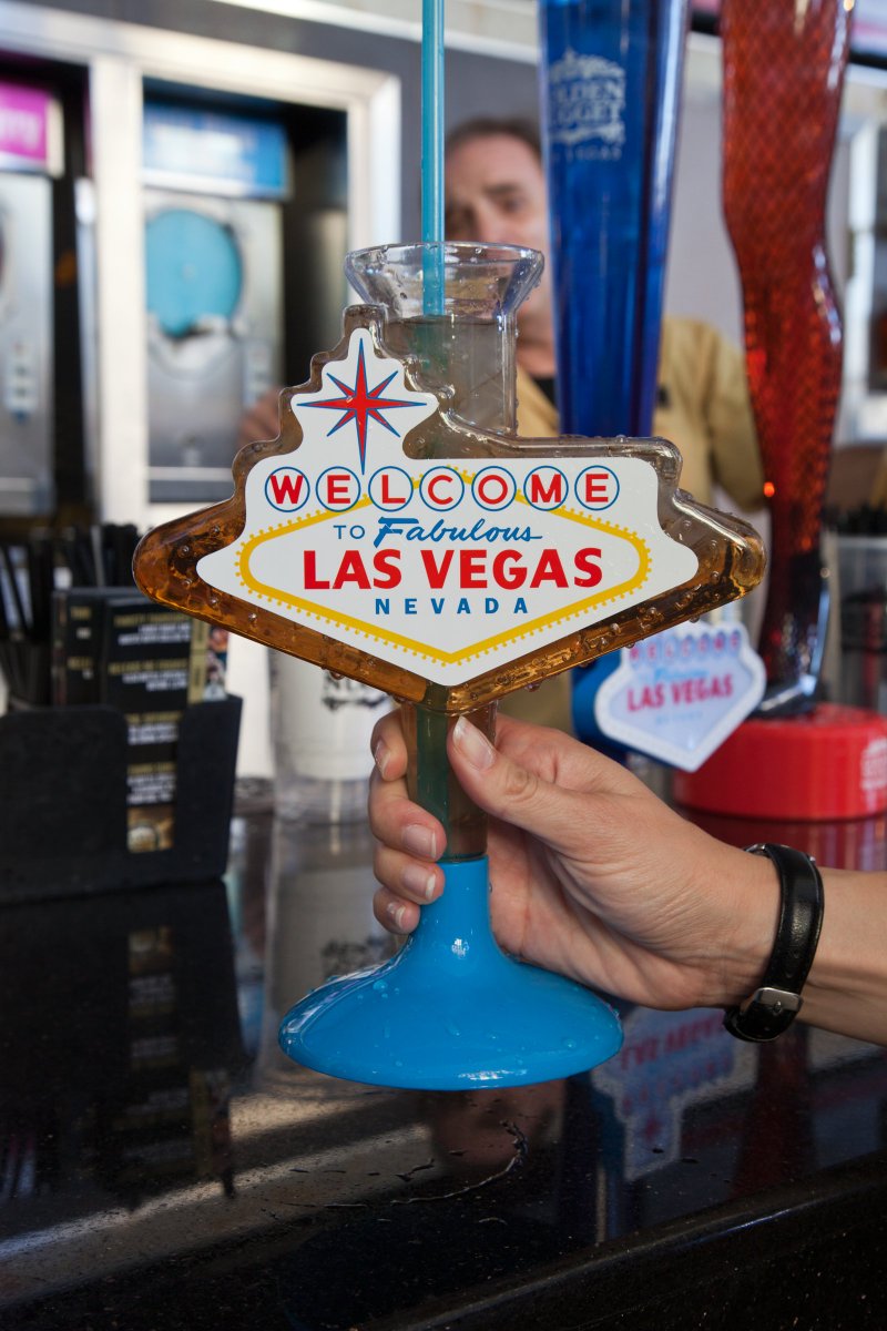 GoldenNuggetLV's tweet photo. This is how we do #Fridays at #StageBar! Cheers to the weekend! https://t.co/fVWX6ukhOe