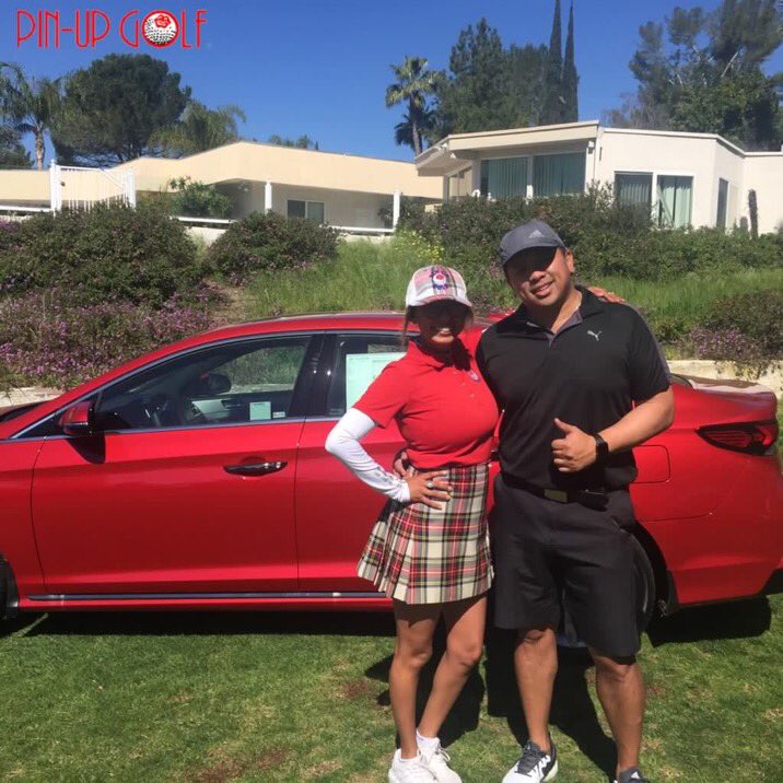 PinUpGolf's tweet image. Congrats to this lucky winner of a 2019 Hyundai Sonata donated by Keyes Hyundai at the @LAPDMission Golf Tournament at @knollwoodgc. We actually witnessed a couple hole-in-ones every year 😮🙌🚘 #Winner #NewCar #HoleInOne  #CharityGolf