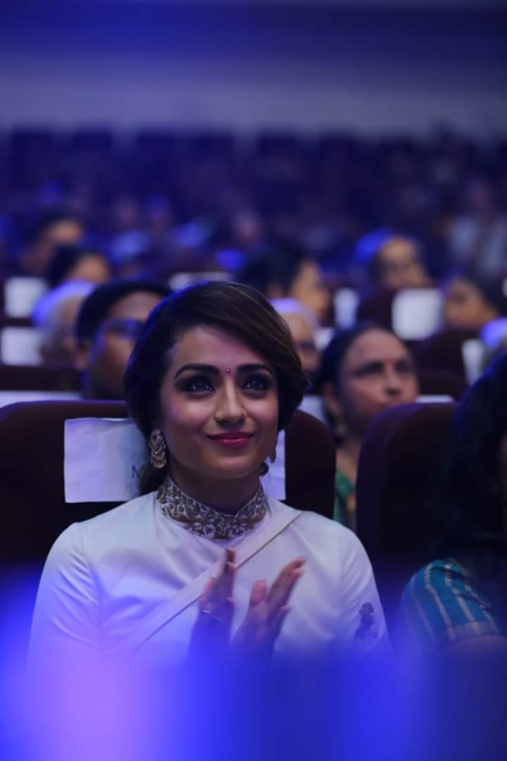 D2TfzarU8AAVS-f?format=jpg&name=medium