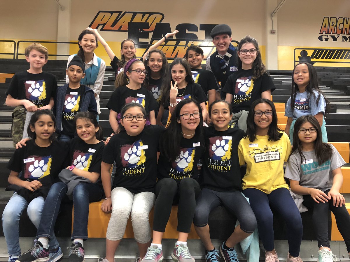 HamiltonKelly's tweet photo. StuCo learning to a be student leaders @PESH #HuntLearns https://t.co/4eBLUFPfEj
