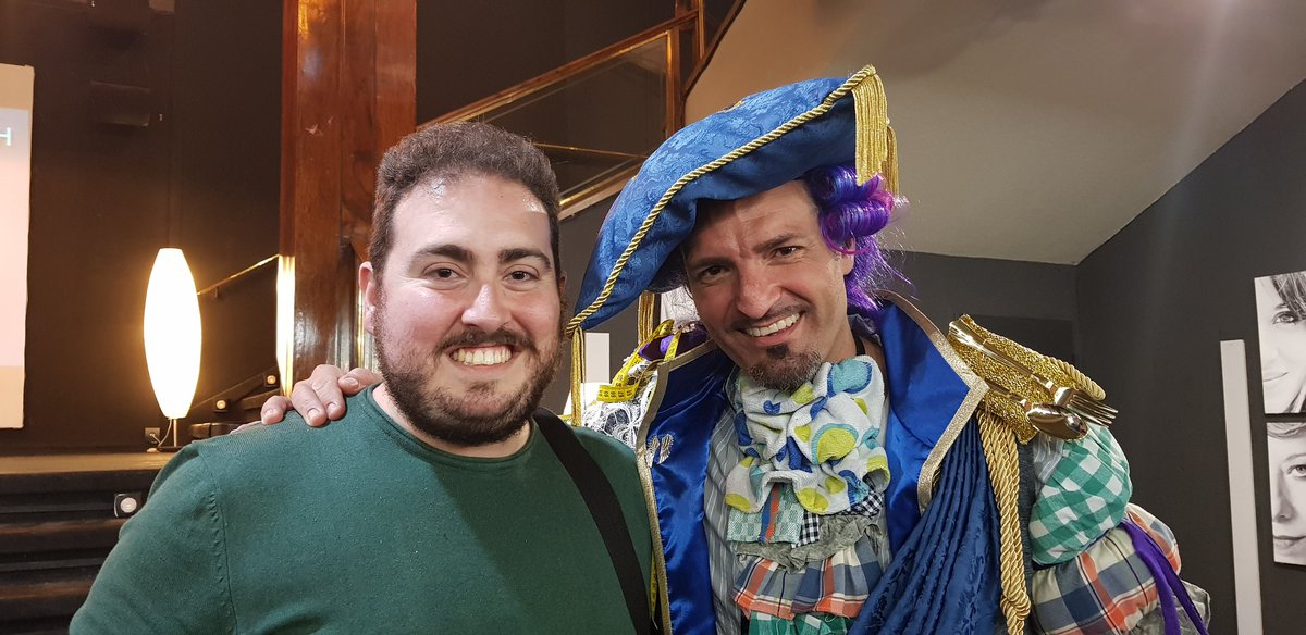 nachomh1's tweet photo. Primera parada del fin de semana carnavalero en el Teatro Amaya con la comparsa de @loscarapapas 'El Marqués de Cádiz', como siempre, brillantes @comparsista @RafalinRojano @davidcarapapa #COACenMadrid #CarapapasEnMadrid #MarquesDeCadiz #Carnaval19 #Grandes #Idolos #GRACIAS https://t.co/sHT2boAnVe