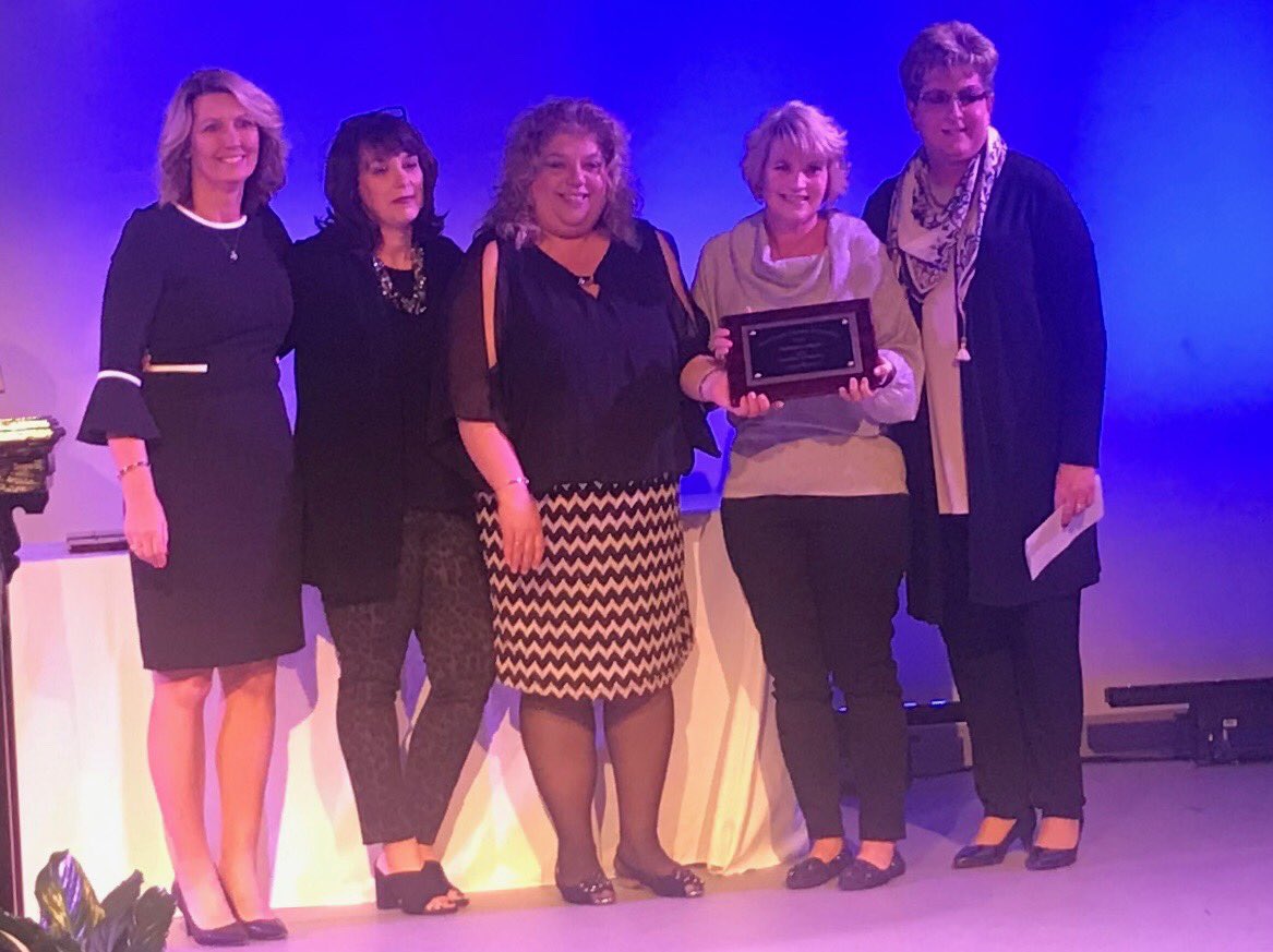 JenniferatGrant's tweet photo. SO PROUD! Missy Colson, 4th grade teacher at Dry Ridge Elementary is the GRANT COUNTY EDUCATOR OF THE YEAR! #myfriend #modelteacher #thebest #GCActGoDo https://t.co/cqBLDk38JT