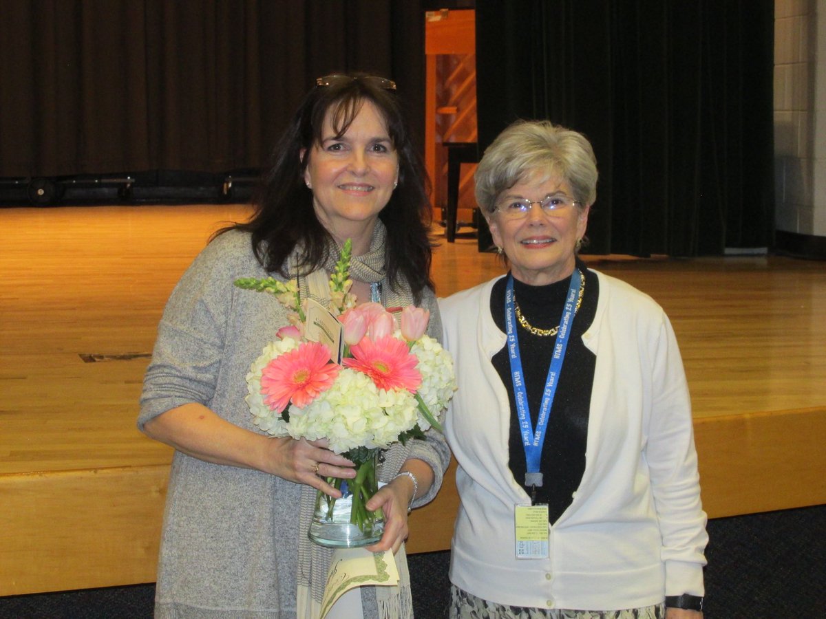HTMSCobb's tweet photo. Celebrating those who make a difference! Congratulations to the HTMS Volunteer, Classified Employee, and Teacher of the Year! #htmspride https://t.co/d8Yot1f1Ij
