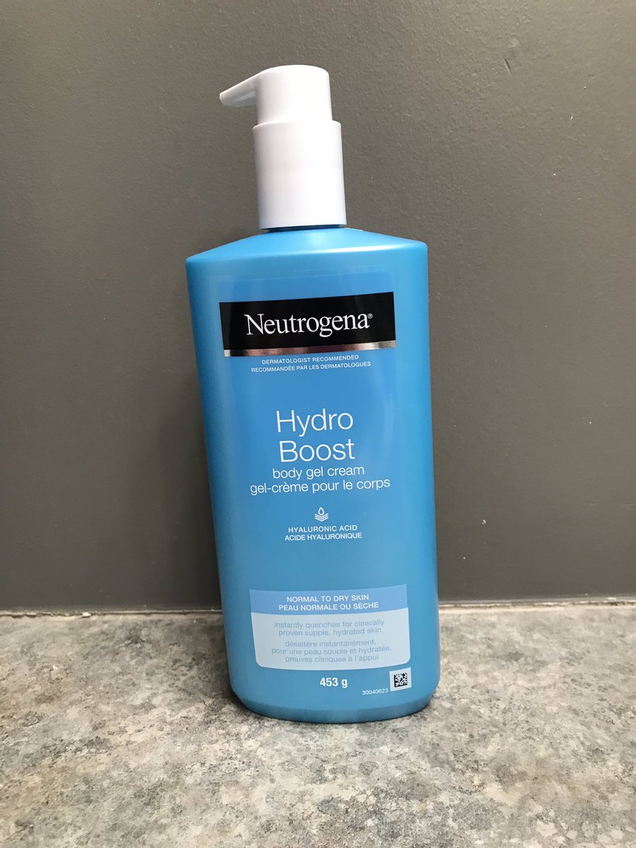 HMeade's tweet photo. #tryNeutrogenaHydroBoost I received a product test from #ChickAdvisor My new go to cream. Goes on like a cream but leaves your skin without the greasy feeling. Works amazing try it out https://t.co/tWAvOEwqyU