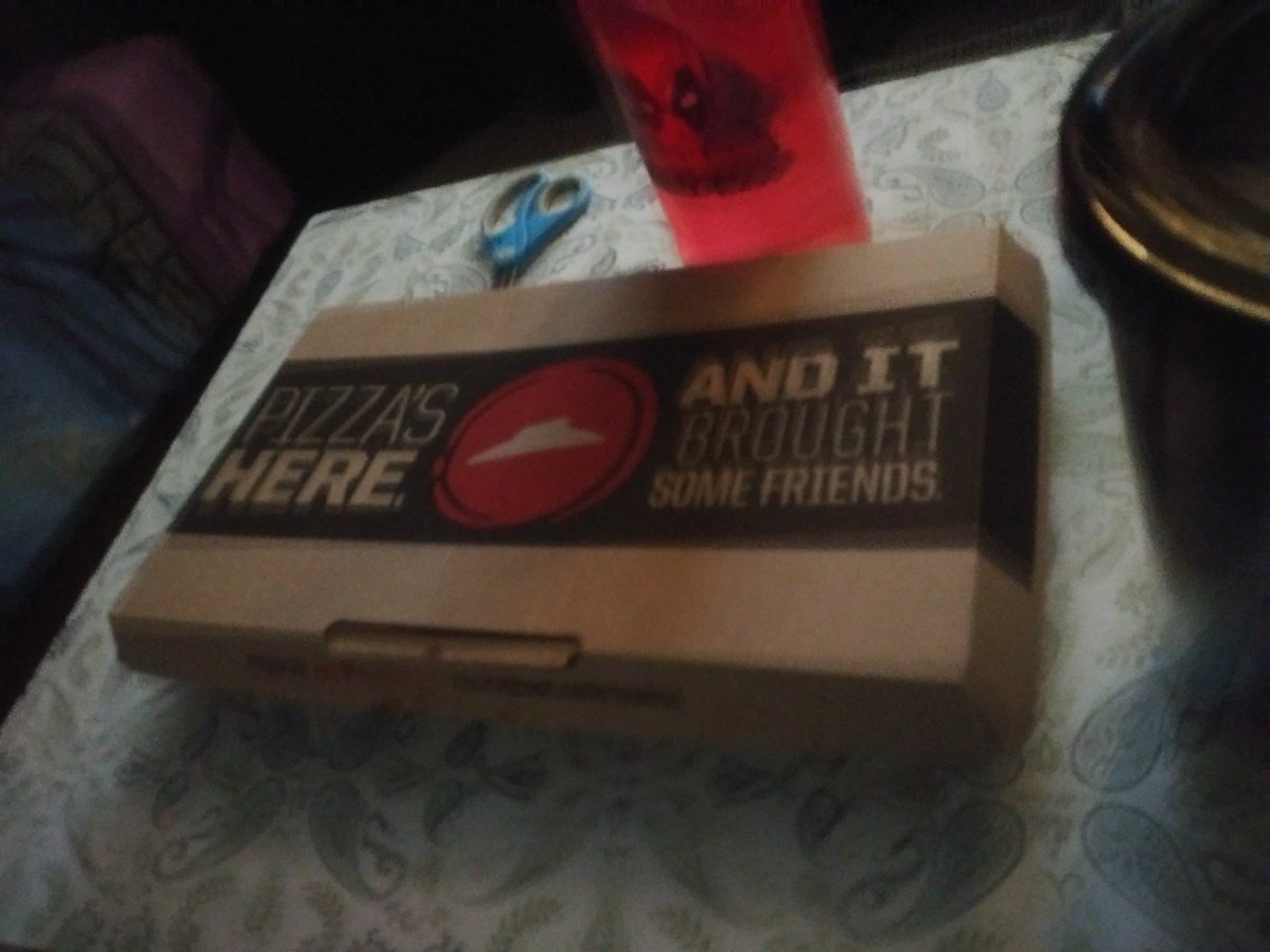 carmenpunkrock's tweet image. So glad that @pizzahut brought back the #pzone having it for dinner tonight 😋🍕