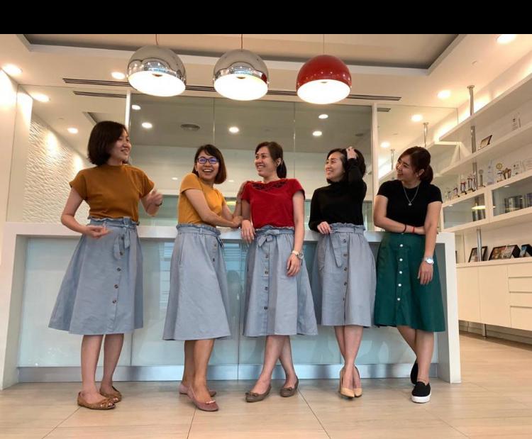 Keysightcareers's tweet photo. When you love your colleagues so much you’re proud to wear the same clothes.
#ThisIsKeysight
#KeysightGreatPlaceToWork https://t.co/7XmParaXQd