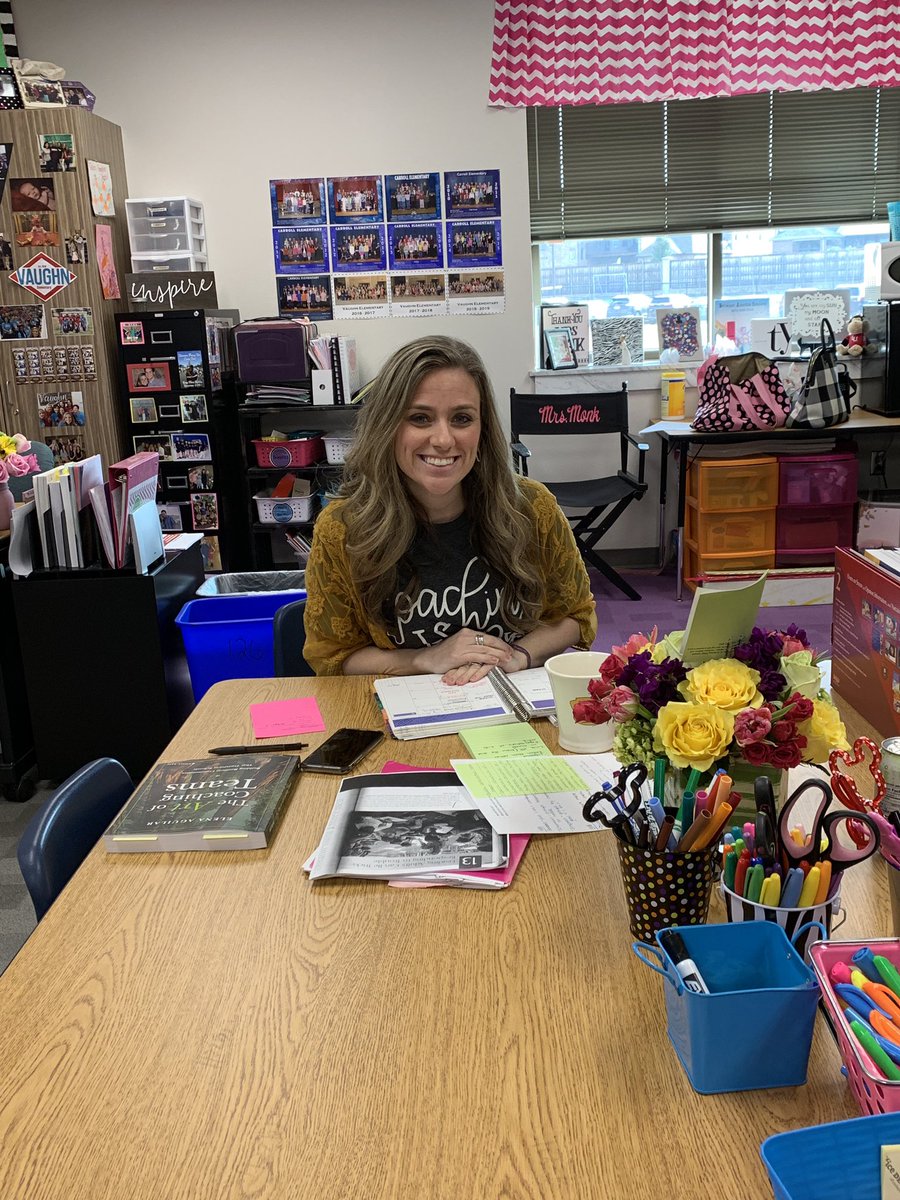 Ms_Ozanus's tweet photo. Happy IC week to the best IC around!!! @laurentmonk you make our school an amazing place to work! We are all so blessed by you! You know how to make learning fun! Thank you for ALL you do! π #FriscoIC #vaughnelementary @VaughnElemFISD https://t.co/D9ygT7utTi