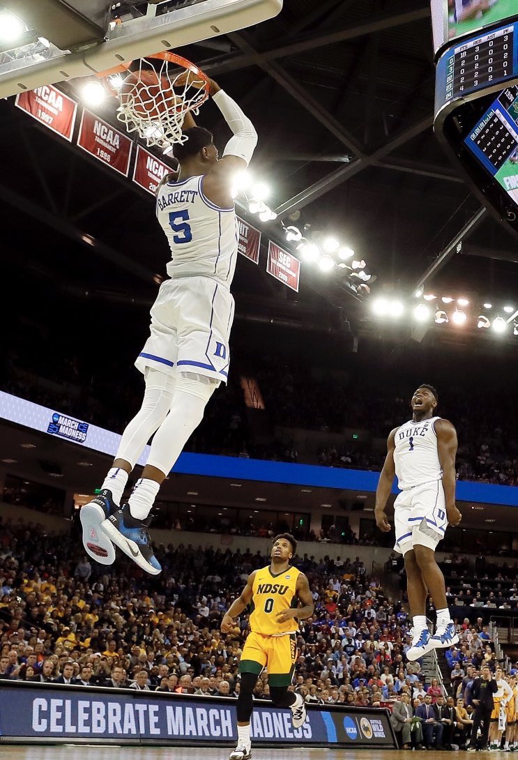 redapples's tweet image. I love how RJ &amp;amp; Zion celebrate each other’s dunks. #TheBrotherhood