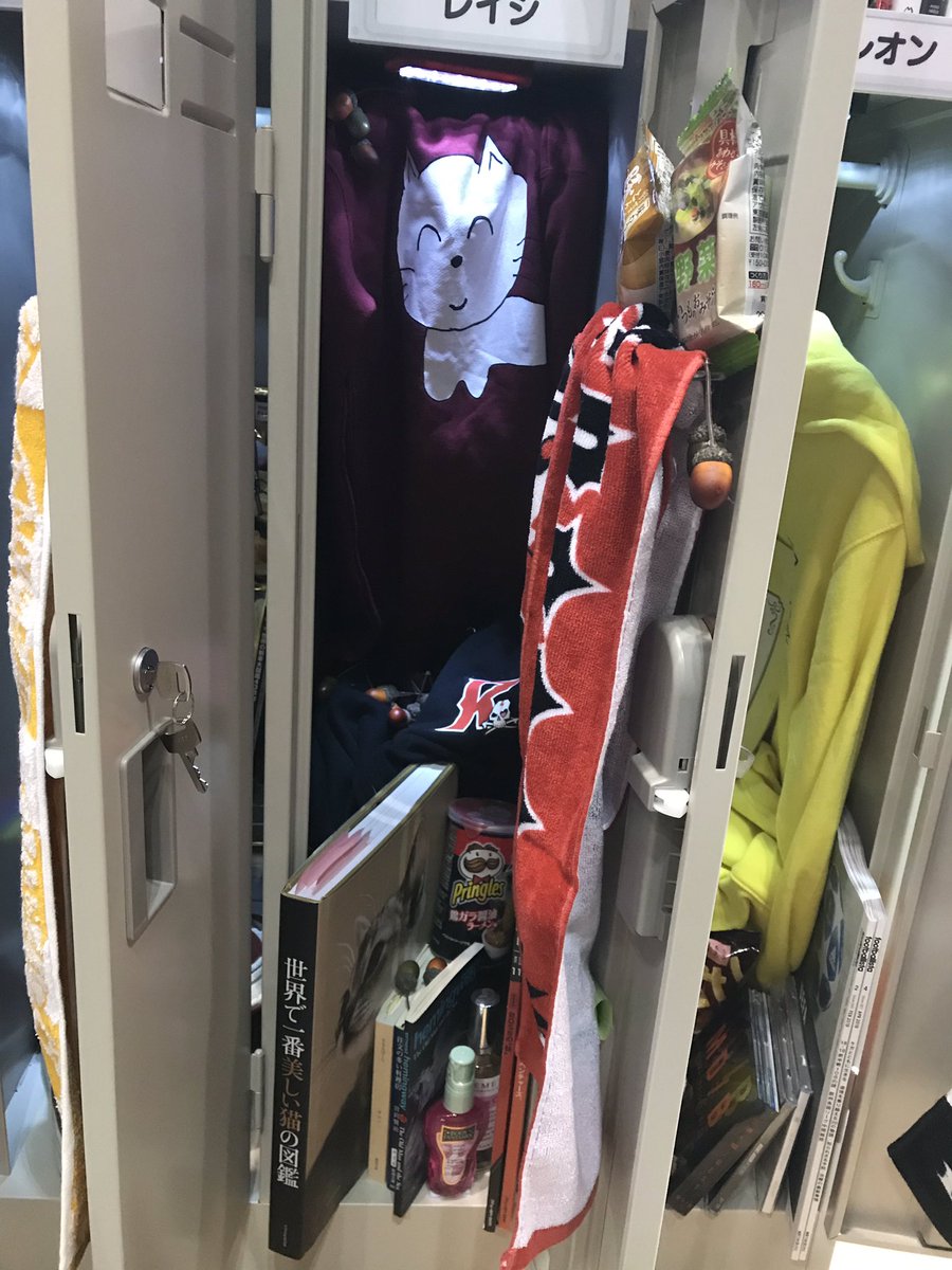chigayaunbalanc's tweet photo. お写真下手くそですが？
#ARP
#animejapan
#AsmikAce
#アマノフーズ
#味噌汁
#男子高校生
#学校のロッカー
#ARPAP
#内田明理
#星野卓也 https://t.co/Cv9wXzG7RG