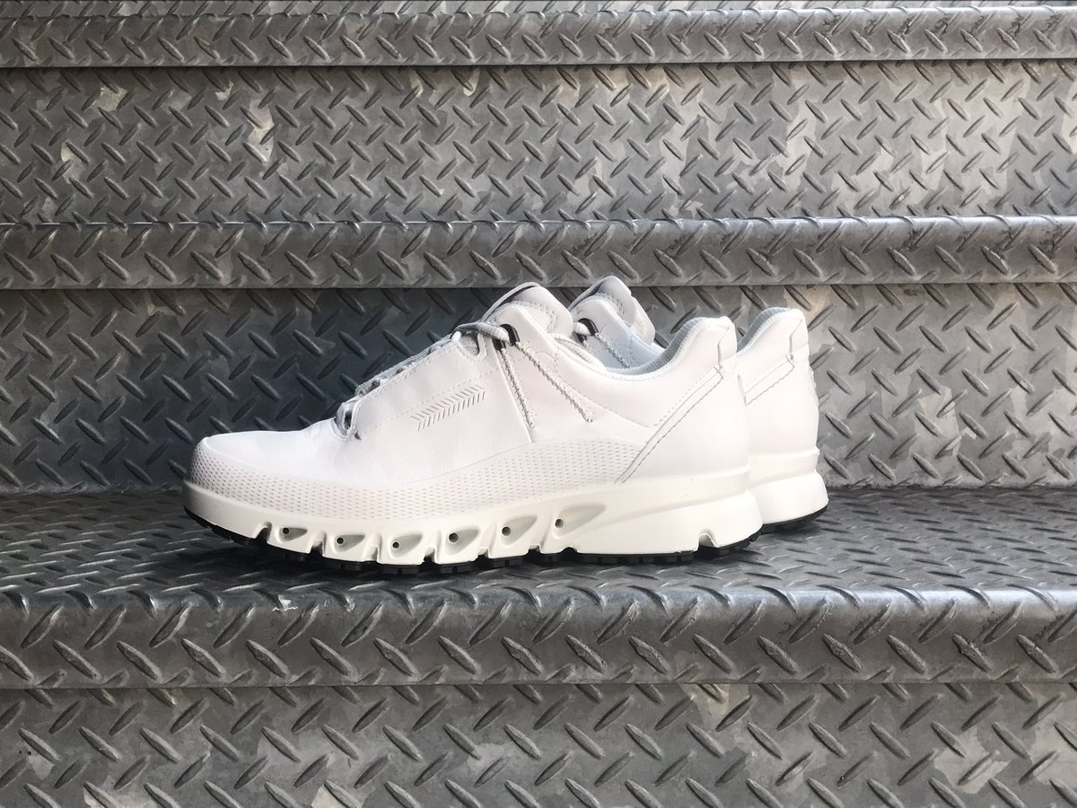 ecco omni vent white