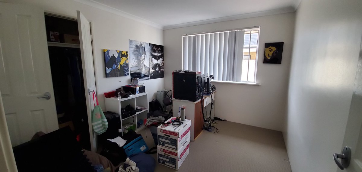 DaewonU's tweet photo. Cleaning up the room so that i can move a bunk be in that i wont even use execpt for the holidays! #cleaning #bedroom #chores #S10Plus #wideanglecamera https://t.co/OJMdzJnKaY