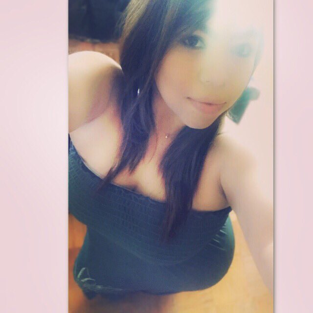 1727Sandra's tweet photo. 😘 https://t.co/dMzuqksAJq