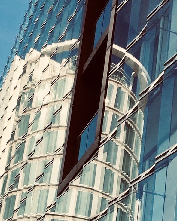 Sibilcita's tweet image. Cutting edge.
#urbanreflection in #hamburghafencity
-
#typischhamburch #visithamburg #hamburgfotografiert #hamburgereckenentdecken #hansegang #phroommagazine #artofvisuals #citybestpics #citygrammer #jj_architecture #srs_buildings #rustlord_unity #thehub… ift.tt/2CzYLlk