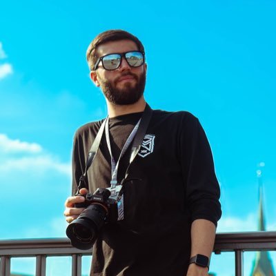 fevoltage's tweet photo. What do you think? Does @Vikkstar123 have a point? https://t.co/JW7bkklCXw