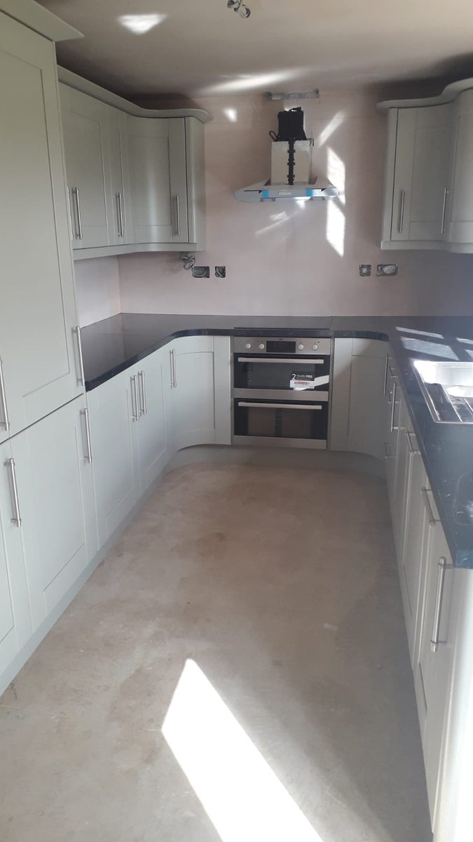 WeFitQualityKitchens tweet media