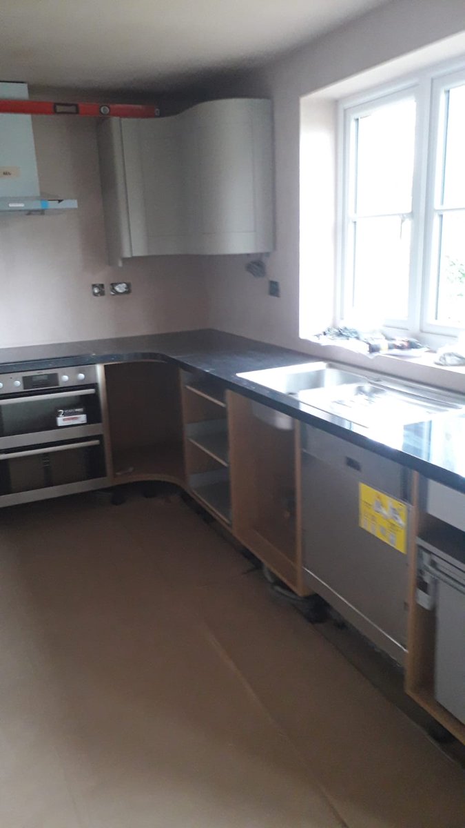 WeFitQualityKitchens tweet media