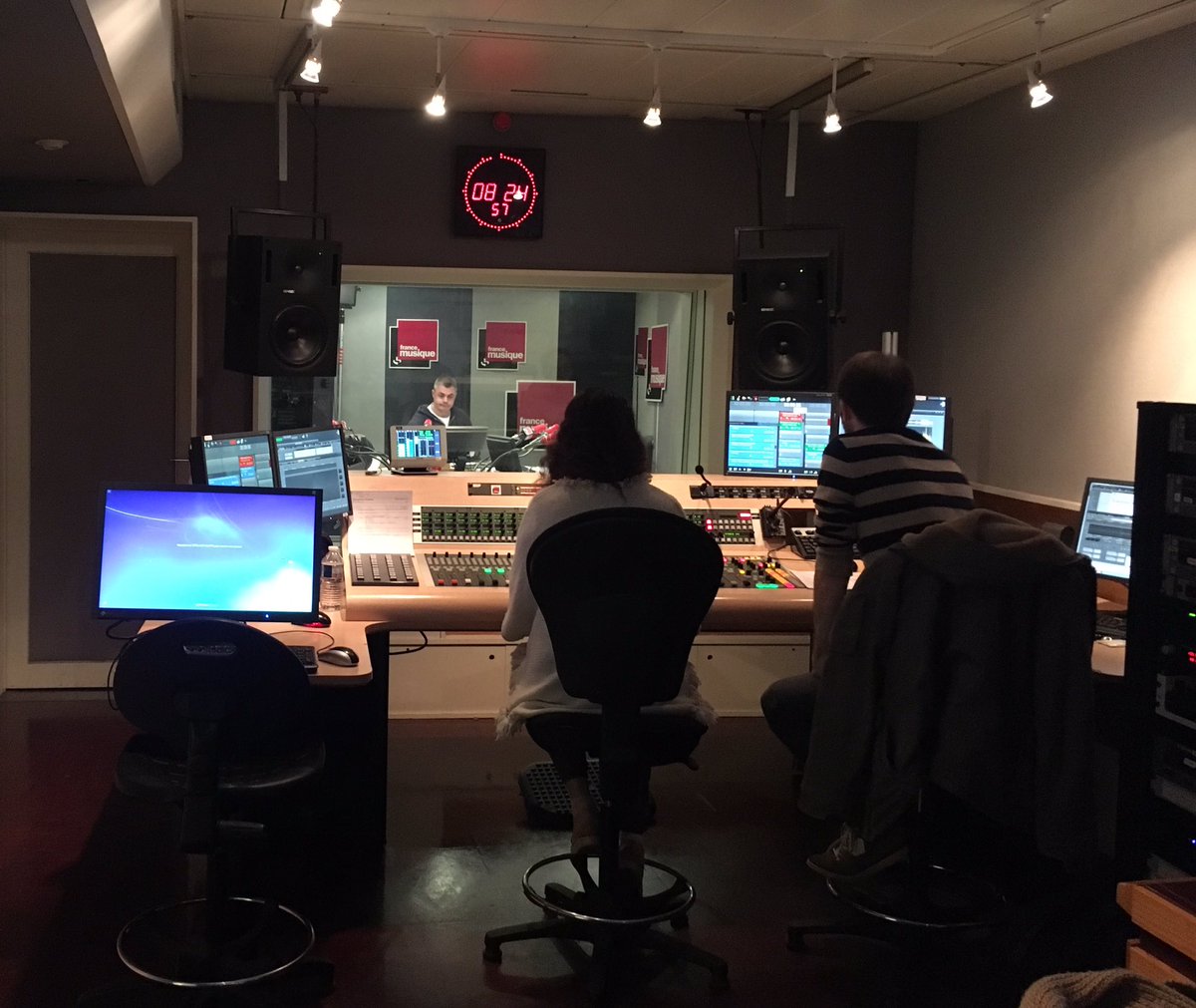 francemusique's tweet photo. Bon réveil sur @francemusique ! 🎧 A l’écoute de @jburbain et #GenerationFM ! #MusiqueEnRegion
https://t.co/22JhuwkaE1 https://t.co/GjFvpLPEsB