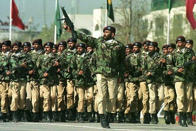 FunnyPakistan's tweet photo. I Love Pakistan..
I Love PakArmy..
💗💗💗💗
#Pakistan
#PakistanDay 
#PakistanZindabad https://t.co/GB1M3uI00U
