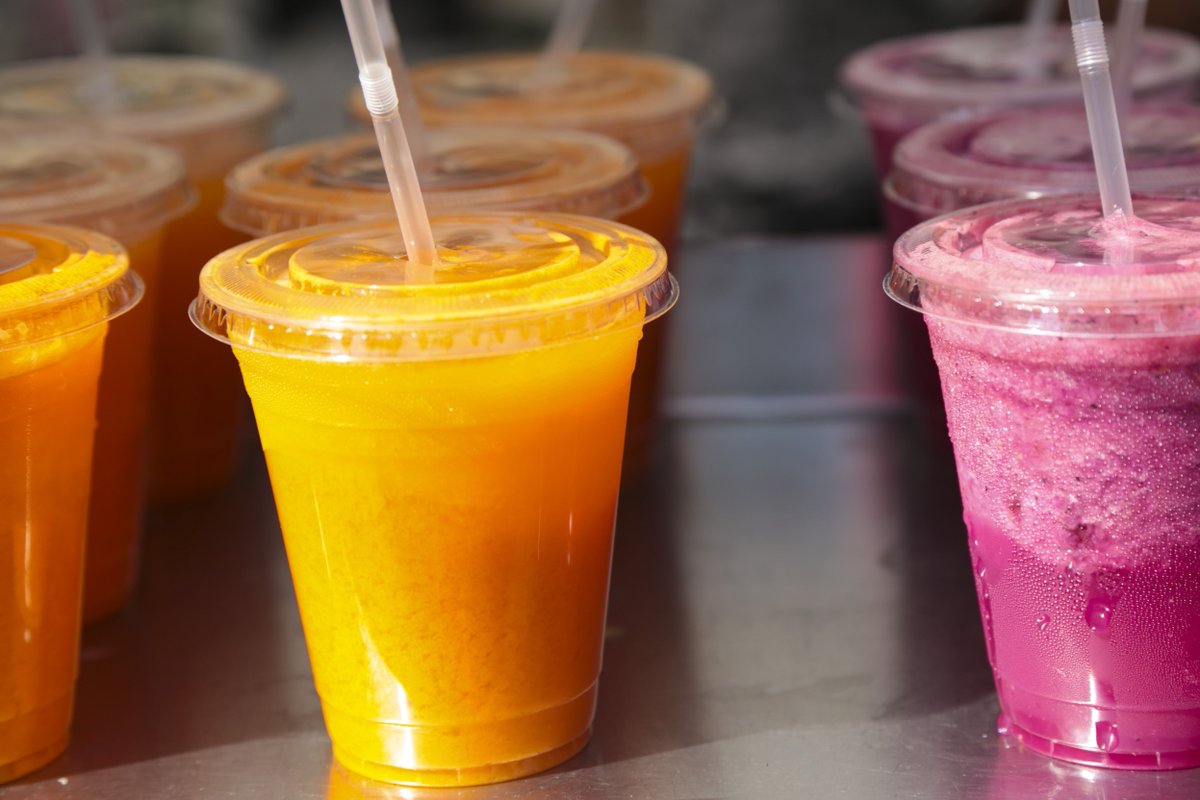 southbankcentre's tweet image. #FunFoodFact: Carrot juice contains a lot of antioxidants which can help improve immunity amongst many other benefits. Try a range of thirst-quenching drinks from #ElephantJuice at today's @SCFoodMarket. Find out more: bit.ly/2CrZHIr #StreetFood #Foodie #VeggieMonth