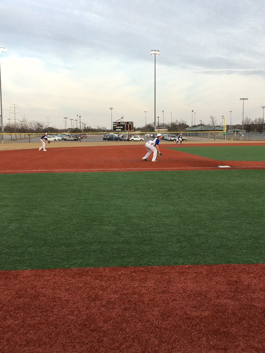 onwc9's tweet photo. C-team battled to a 1-1 split with tough Rockhurst team! https://t.co/PY0y4VIIl3