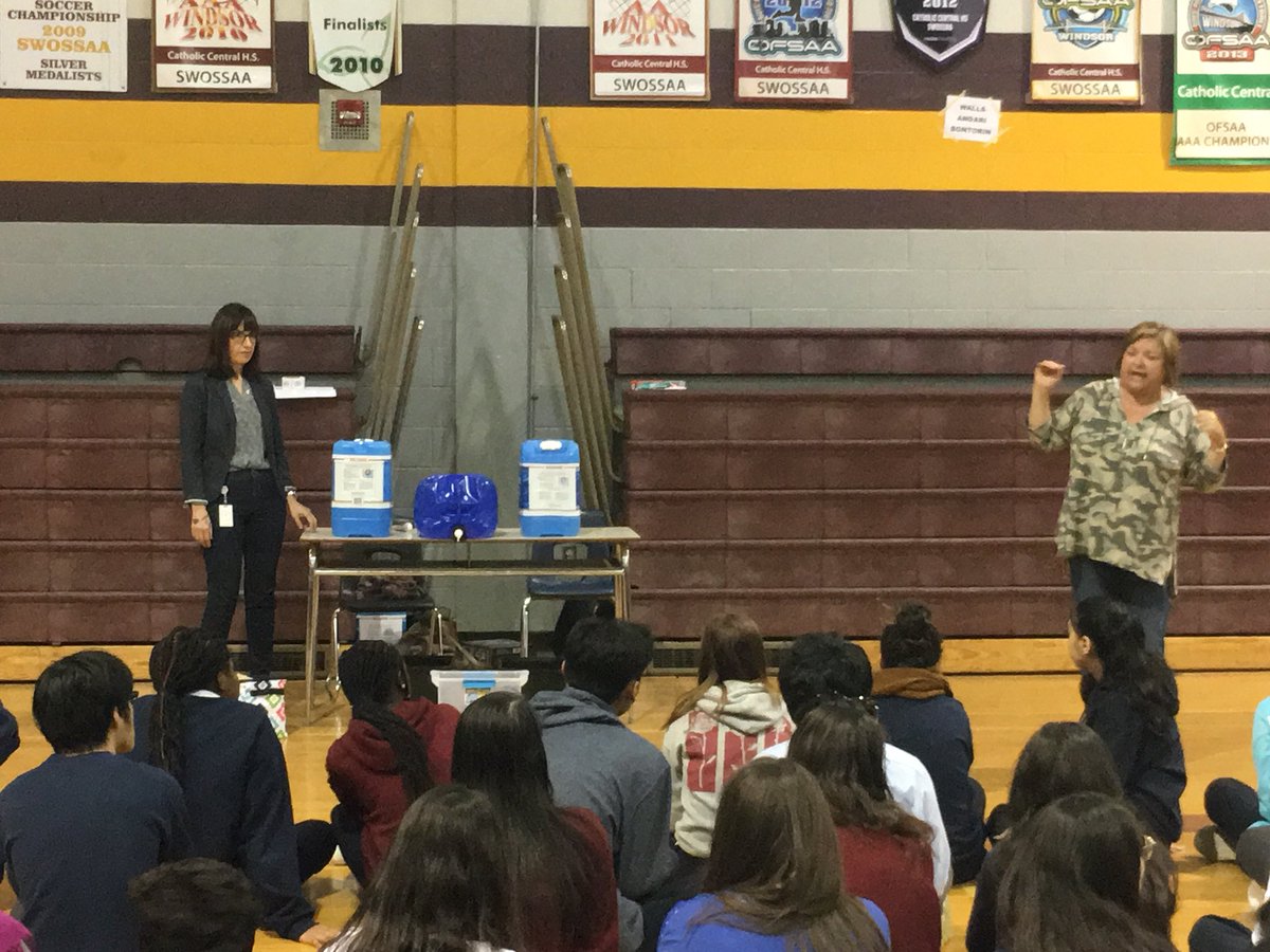 Ss at CCH raise water awareness for #WorldWaterDay2019 by taking in presentations and participating in activities run by our Stewards Club <a href="/CCHcomets/">Catholic Central HS</a> <a href="/desjkol/">Danielle Desjardins</a> #SJF2019 #ecoschools #DWF #legacyschools #reconciliACTION <a href="/WECDSB/">WECDSB</a> <a href="/koppeser/">Daniela Koppeser</a> Ss raised $422 for a water well! #Cometsup