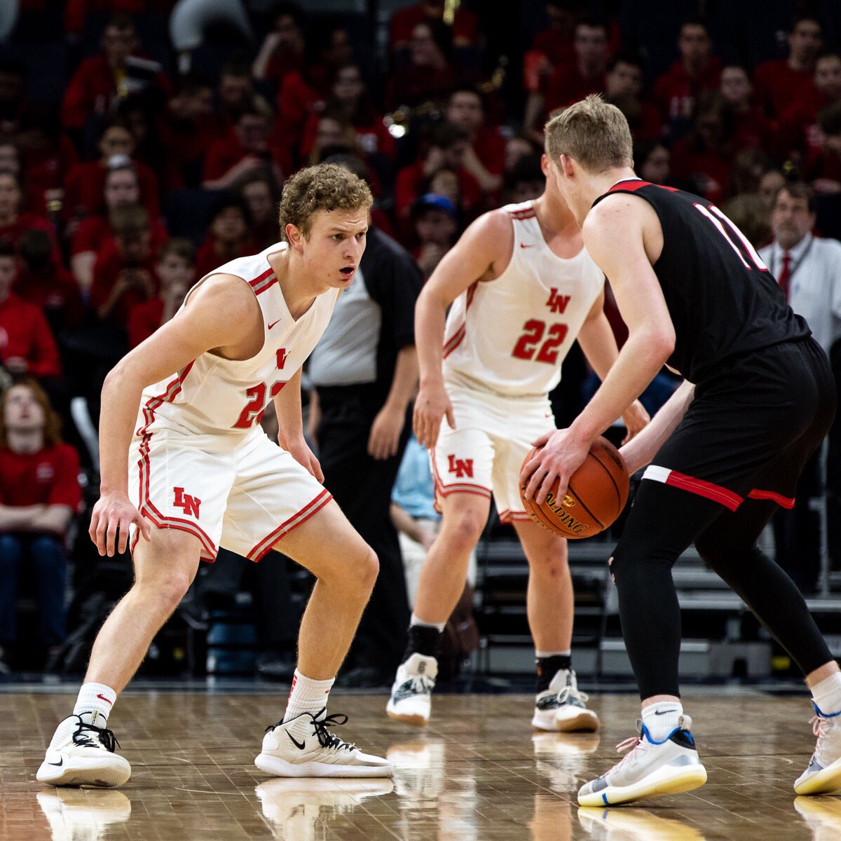 sgnimagery's tweet photo. Eyes always on target. #focused #TOUGHandTOGETHER #state4eight #sgnimagery @cpatt_33 @LNHoopsOx https://t.co/rNuvtGP8wD