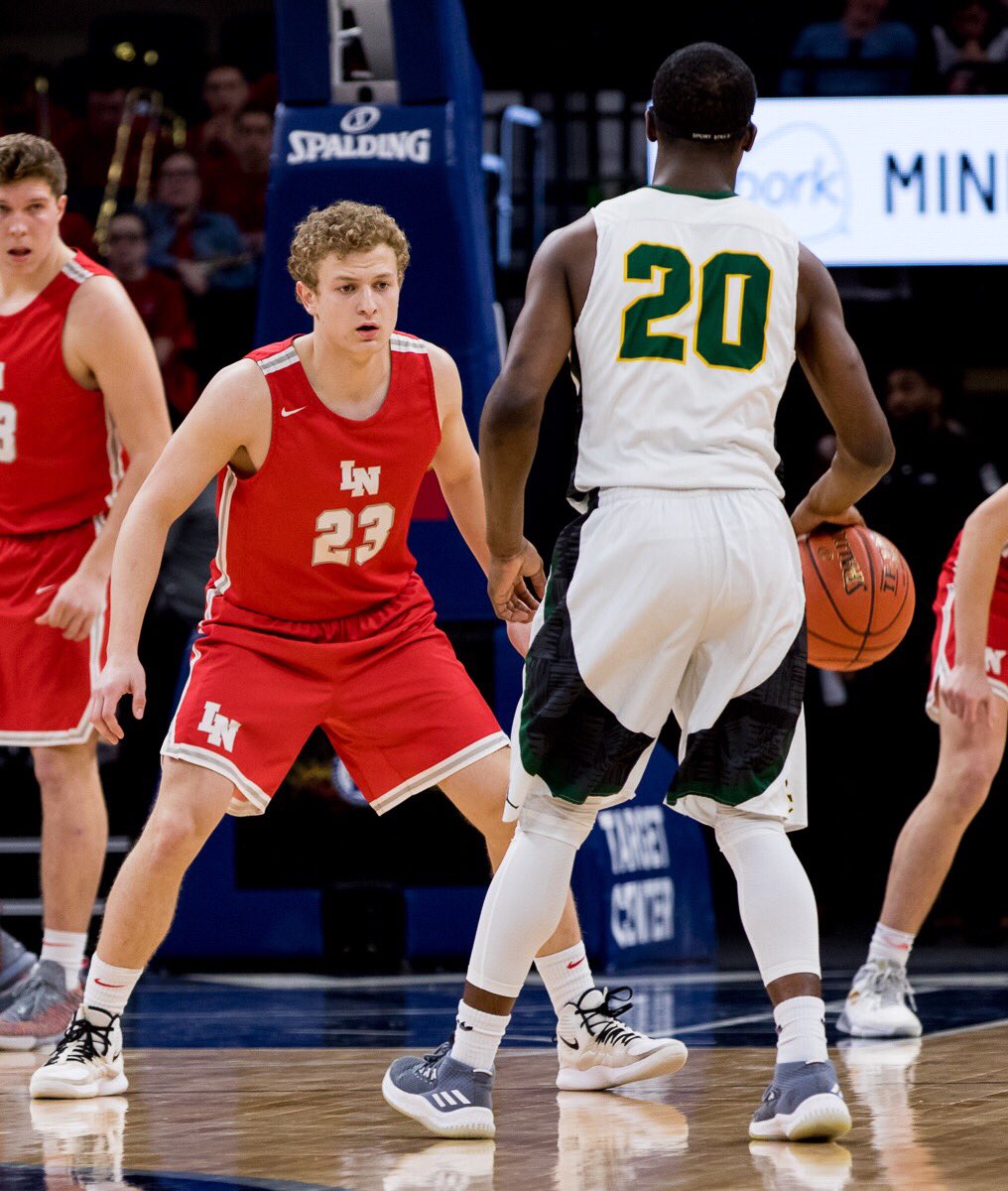 sgnimagery's tweet photo. Eyes always on target. #focused #TOUGHandTOGETHER #state4eight #sgnimagery @cpatt_33 @LNHoopsOx https://t.co/rNuvtGP8wD