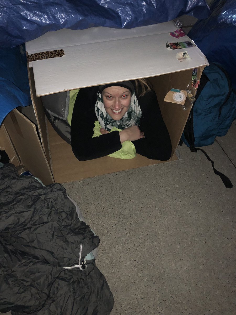 jessicaroyHR's tweet photo. My “home” for the night. Thank you for your support everyone!!! Goodnight!!!! #CHSleepOut #TeamAccenture @covenanthousemi https://t.co/PUWtfaEj4q