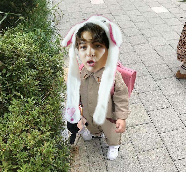 sryncx_'s tweet photo. คูมครูบอกว่าใฉ่หมวกอะไยมาโยงเยียนก้ะได้ #บาสเด็กอ้วนที่แท้จริง https://t.co/dxPlThGFe6