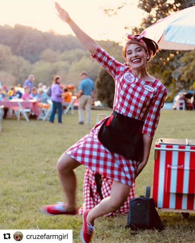 ilovelocalknox's tweet photo. HOW AWESOME!!! #Repost @cruzefarmgirl
・・・
W I N 🍦✨ Ice Cream Cart Catering for up to 100 guests ($500 value)!
How to enter:
1. Follow us @cruzefarmgirl 
2. ❤️ this post and tag 3 friends you would invite to your party!
3. Bonus points: tell us wh… https://t.co/hgnlmjQA49 https://t.co/WGWtboBrRq
