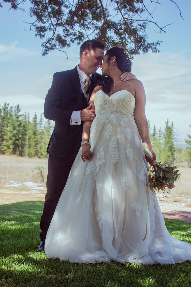 ElLionsFarm's tweet photo. Here is a sneak peak of the beautiful garden wedding last weekend at El Lions. We wish Kevin and Celeste Malan all the best for their journey together as husband and wife. 📸 by Sam's Divinity Photography #gardenweddings https://t.co/2VzIvnN2Zh