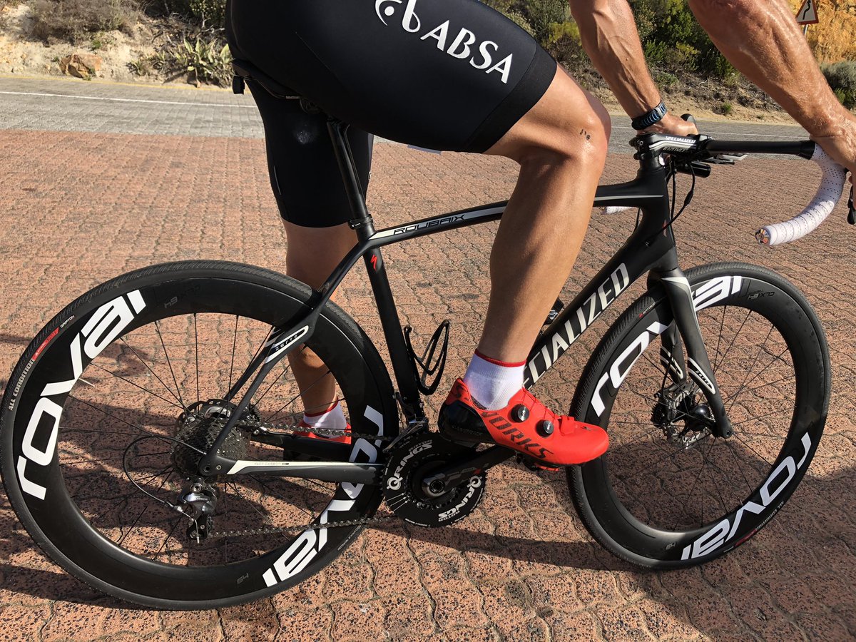 Leon Burger tweet media