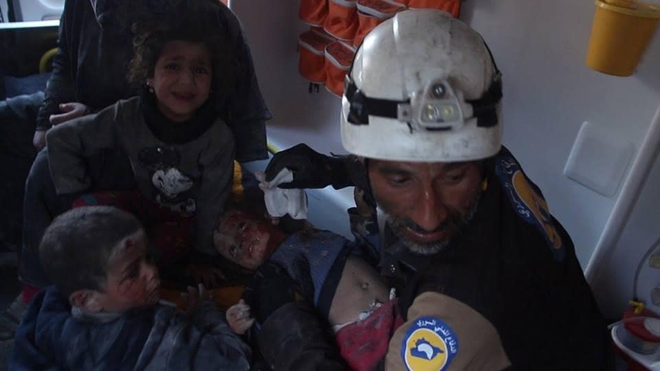 SuriyeSivilSav's tweet photo. #Kafraya ve #Alfuaa kasabasına 11 uçak saldırısı sonucuyla 10 kişi şehit oldu 27 yaralandı ve bu şimdiyie kadar ilk belirlenen sonuçlar.#WhiteHelmets #Idlib #Sondakika #Haberler https://t.co/z7EHwqJD0t