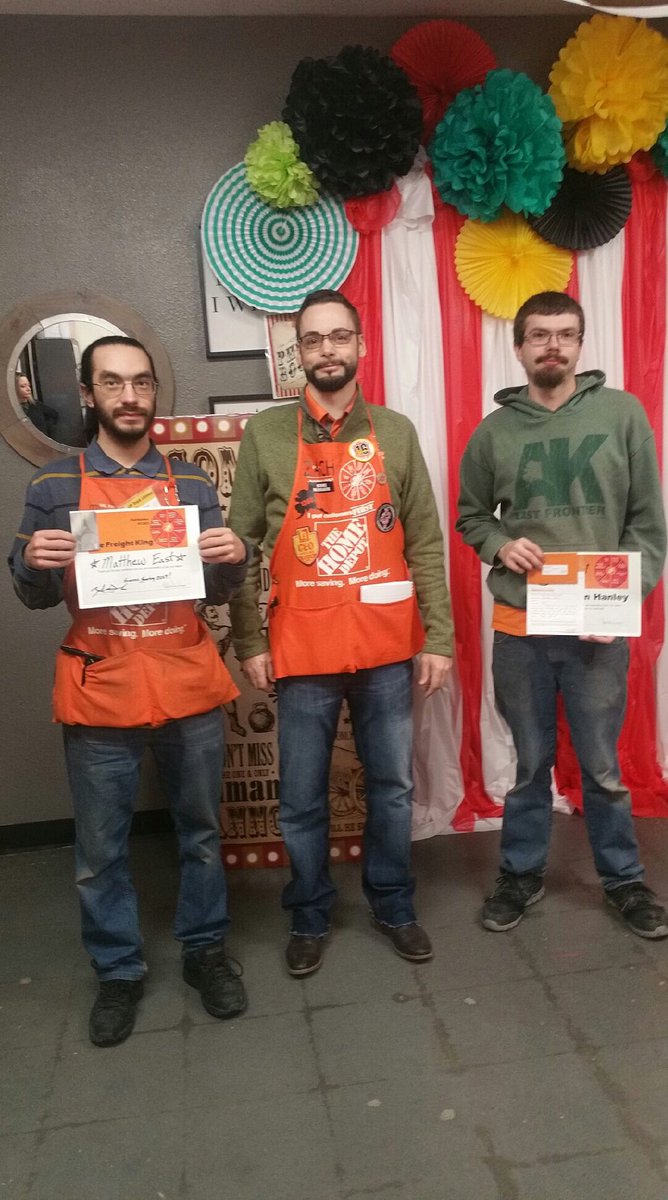 ZachGreenough's tweet photo. Recognizing a couple stand out freight stars! Great job John and Matt!!! @leisaagrabner @jennwhite_ @Hermancito12 @kwester_88 @Brandon_HD_AK @EricWalkerHD #1303unstoppableasone https://t.co/AXv9D5nBNL