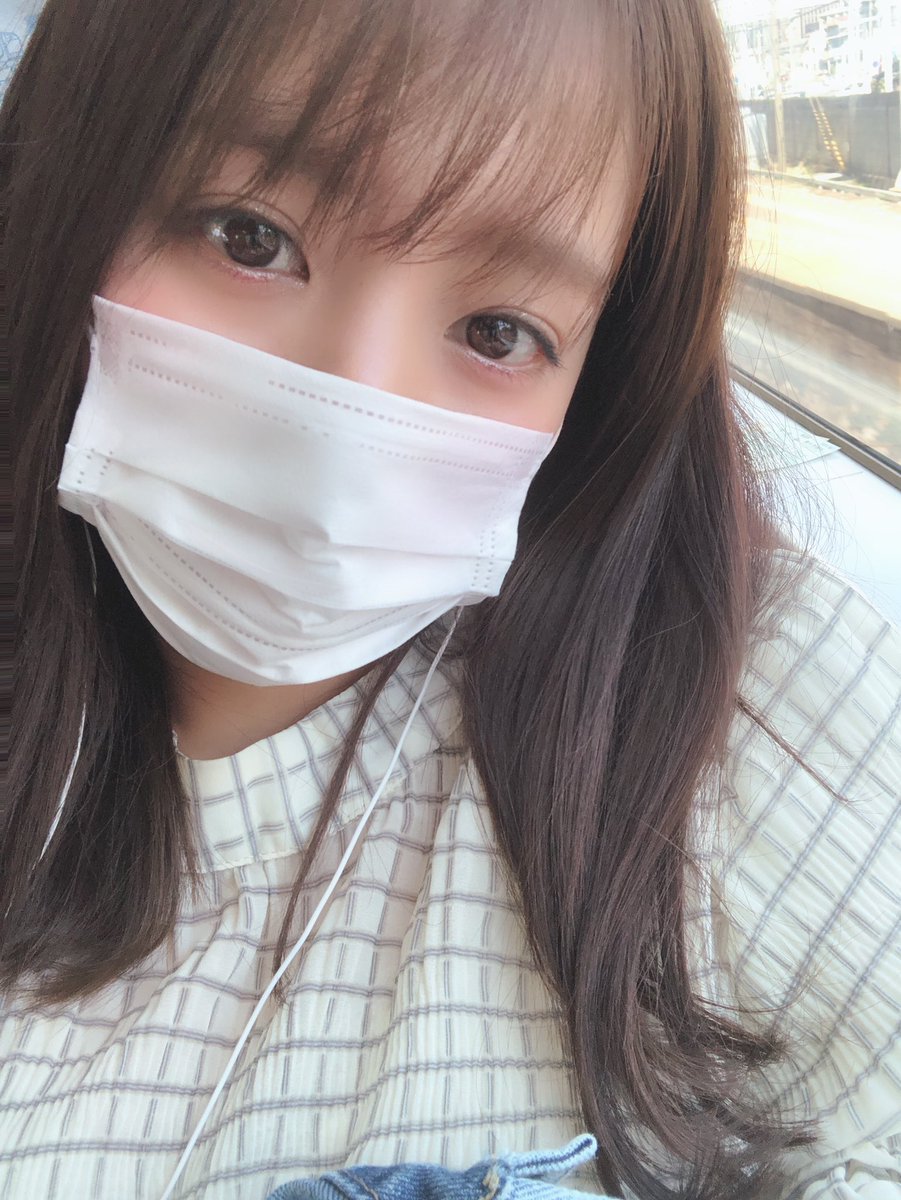 山田菜々 Auf Twitter ゆったり電車に揺られてるの好き