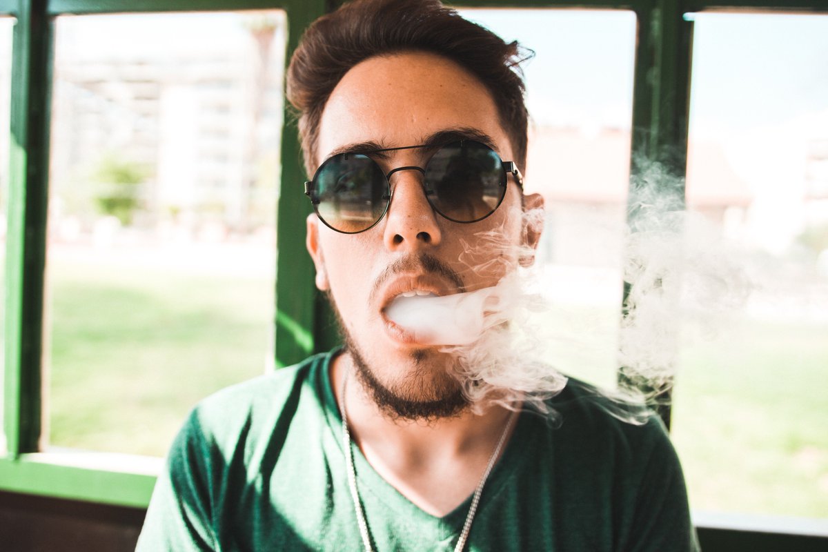 Sex_seeds's tweet photo. 🧐Fumar VS Vaporizar🧐
En Sex Seeds recomendamos vaporizar para no perder ningún cannabinoide de nuestras variedades.https://t.co/NA9Smlh6AE
#sexseeds #weedcomunity #weed #cannabiscommunity #cannabis https://t.co/WC5QOcFmLK