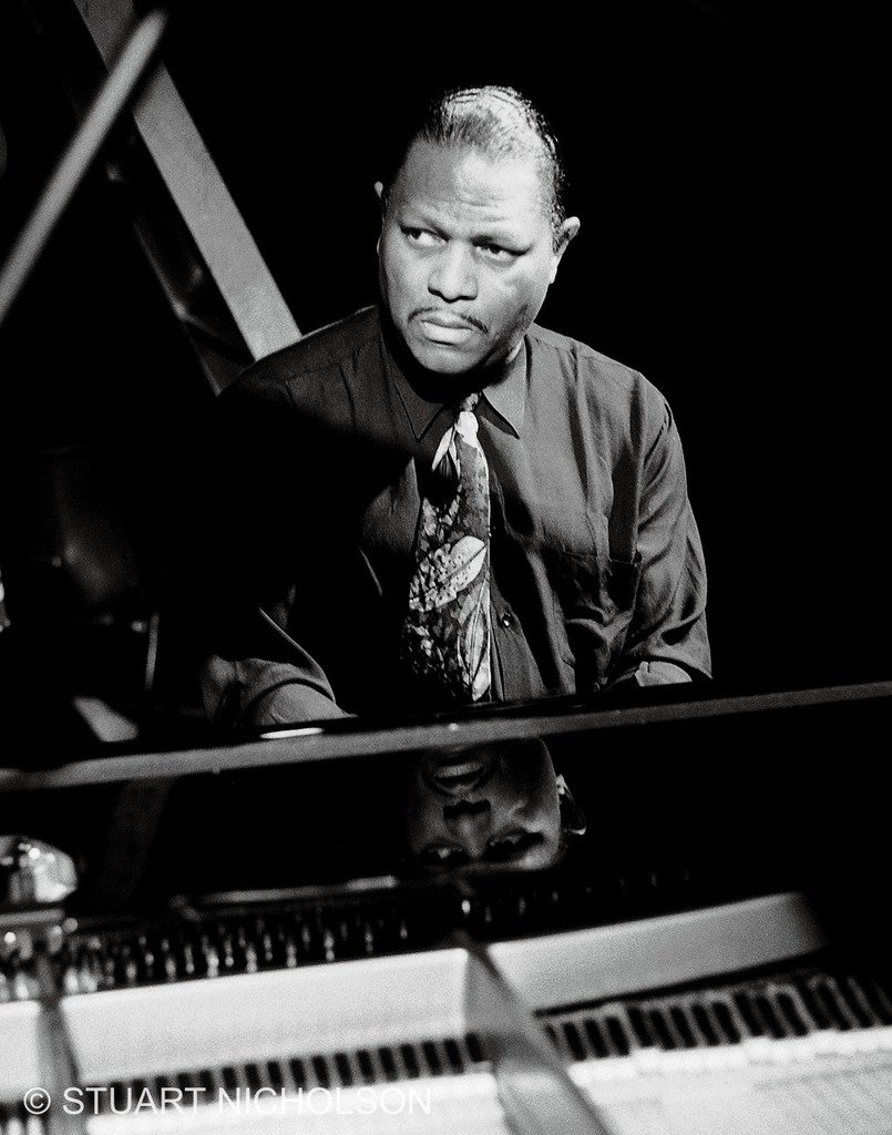 McCoy Tyner - Three Flowers

Album: Today and Tomorrow (1964)

#Thad Jones
#JohnGilmore
#FrankStrozier
#McCoyTyner
#ButchWarren
#ElvinJones

#Jazz #JTRCK #SpringIsHere

🎧 youtu.be/dLwXn7cV_Y4