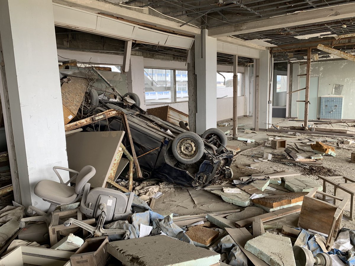 masatakaya's tweet photo. Ruins of Great East Japan Earthquake at Kesennuma City Memorial Museum, recently opened to public. 気仙沼向洋高校旧校舎にて。人々が訪れる場所があるということは、大切なことだと思う。#11March2011 https://t.co/Ng8mzLnf8x