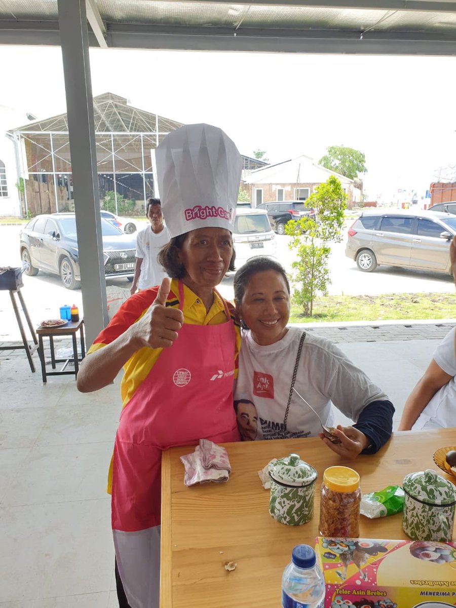 Alhamdulillah , Bright Gas Pertamina membantu kelancaran UKM di rest area KM 260 .