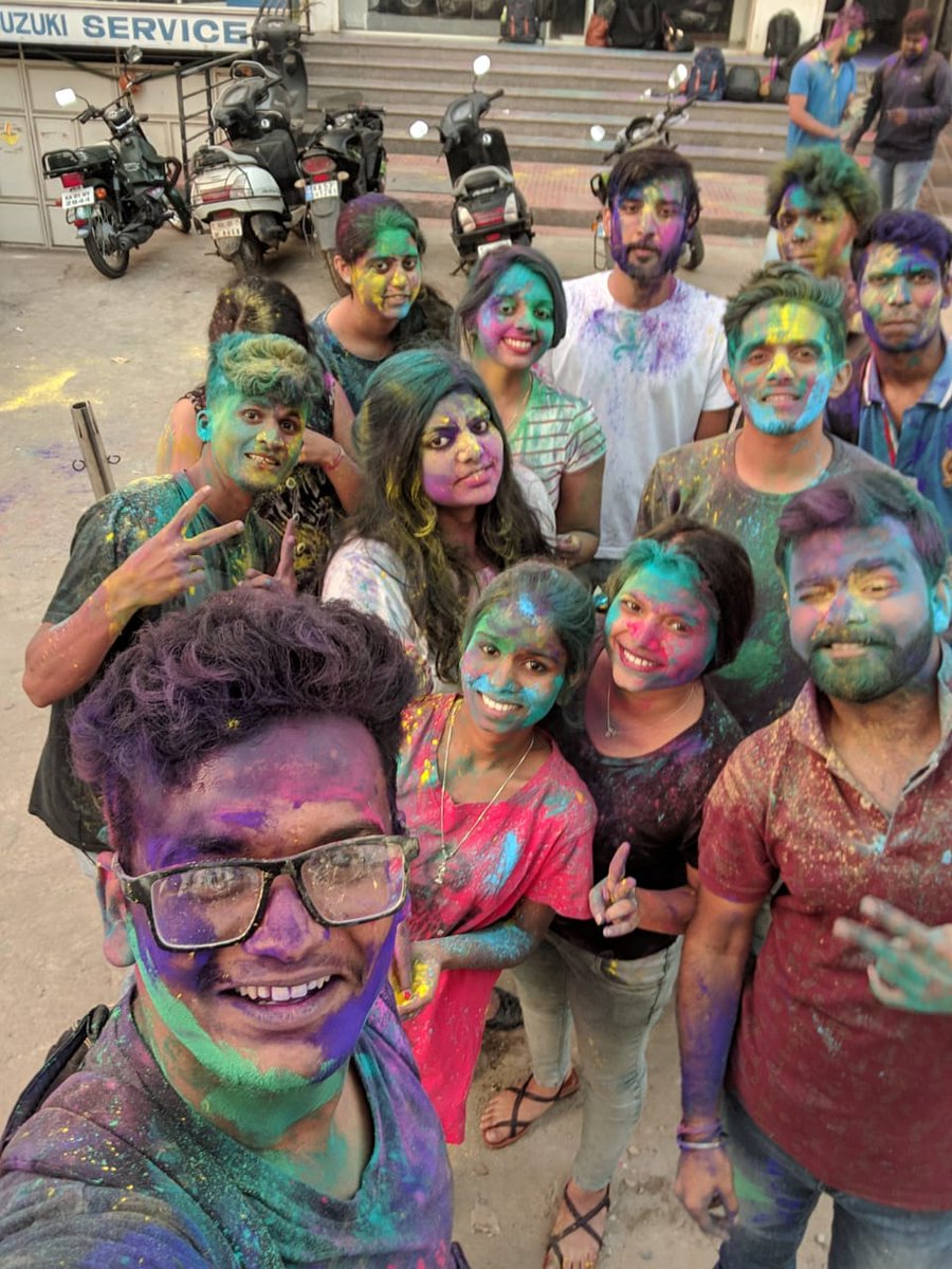 ZynomTech's tweet photo. Happy Holi Zynomites #Zynom #HoliHai #officemasti https://t.co/fgpGbKSz9v