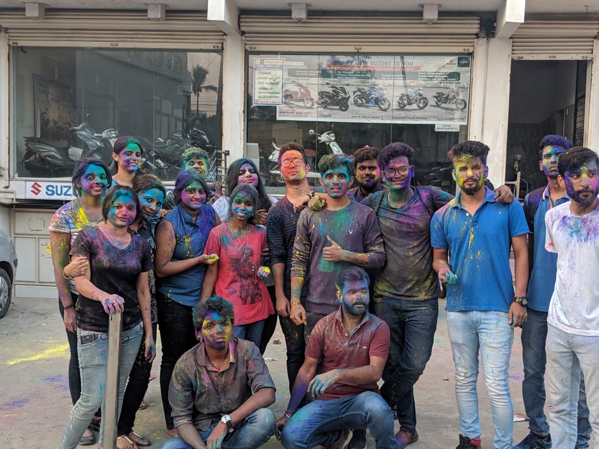 ZynomTech's tweet photo. Happy Holi Zynomites #Zynom #HoliHai #officemasti https://t.co/fgpGbKSz9v