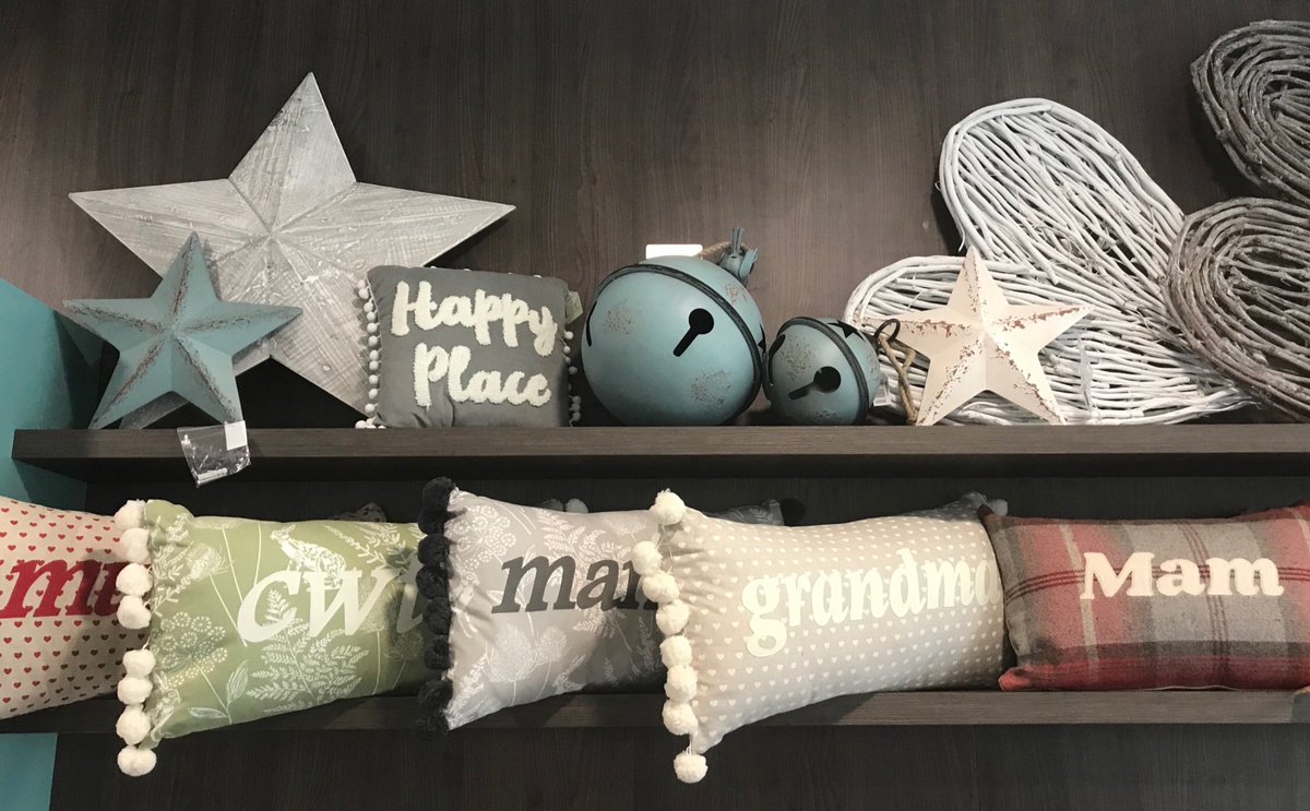 Shabby_Chicks's tweet image. Back in Carmarthen today - lots of fabulous new bits and bobs - just in time for Mother’s Day 👍