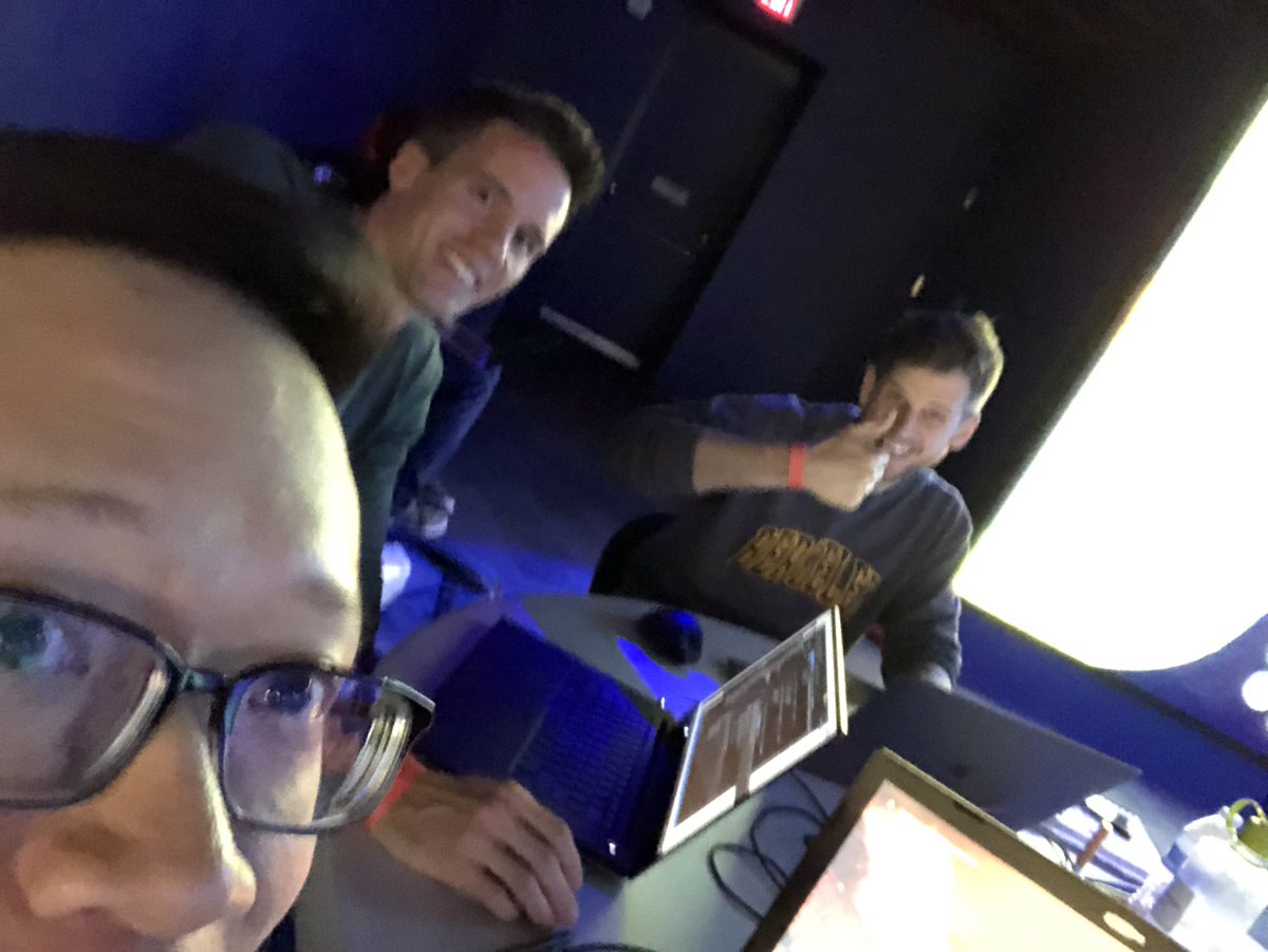 ChangLeeTW's tweet image. 2:30 AM — with @welchlabs and @KurtDowswell at #hackathonclt