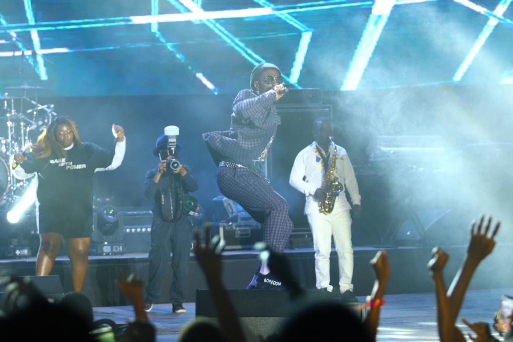 nextradio_ug's tweet photo. It is safe to say @Burnaboy gave us his best. What a performance!!! ๐คญ#NxtRadioUg #BurnaBoyXperienceKLA #NxtSpinMaster https://t.co/3obHgbzgW5