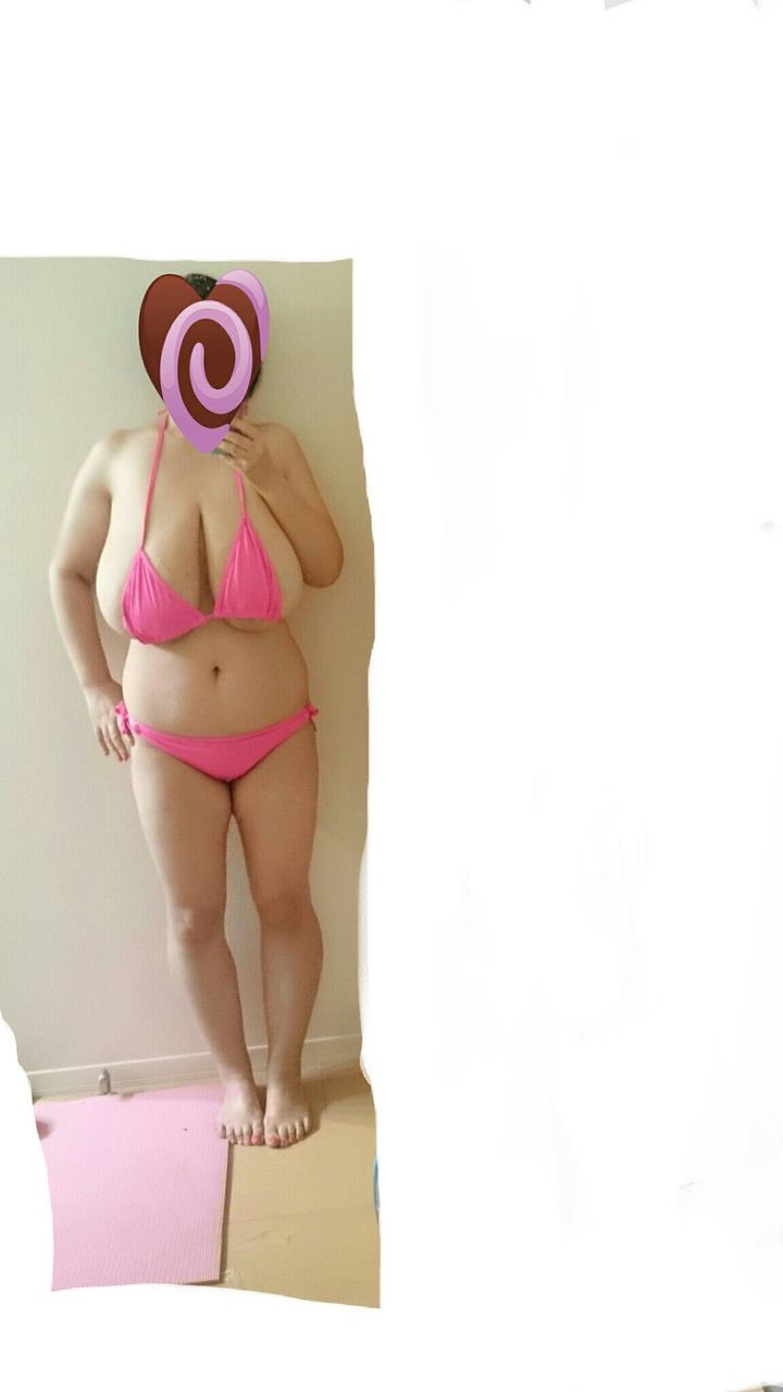 Y on X: 自分のツイート見返すと改めてかれんさんのこと好きなんだなーと思いました！かれんさんの画像なんでもいいのである方ください！連絡お待ちしてます笑  t.cogPJraPKlHw  X