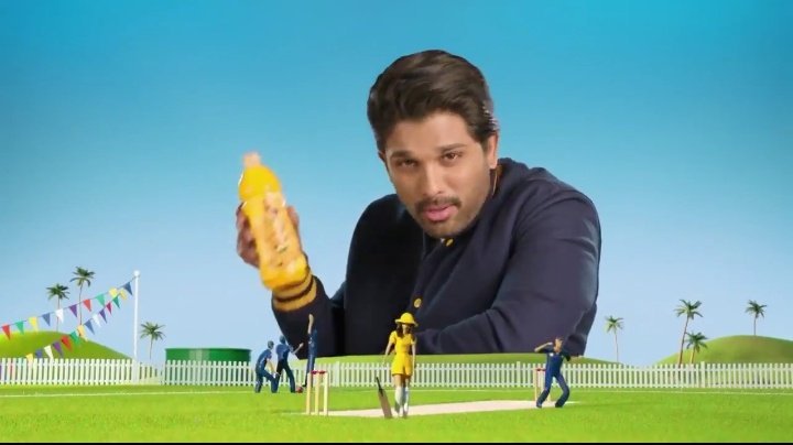 AlluManvi's tweet photo. #StylishStar @alluarjun πππ From New #Frooti TVC.
"Har cricket match me chahiye kuch #FrootiMasti"..!
#TeamFrooti
#TeamAA https://t.co/iXjfnrncfg