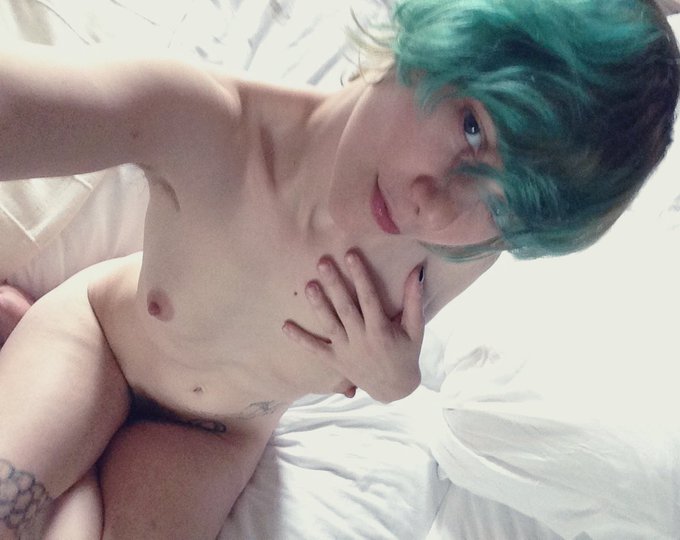 Comfy beds are the best... https://t.co/PvksfW56qh<a href="/tag/queer"class="tags"><span>#queer</span></a><a href="/tag/hairy"class="tags"><span>#hairy</span></a><a href="/tag/squirt"class="tags"><span>#squirt</span></a><a href="/tag/avn2019"class="tags"><span>#avn2019</span></a>