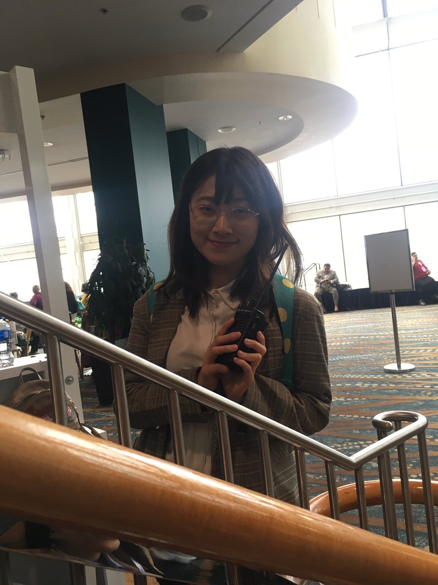 CyulinT's tweet photo. Took couple photos for my volunteer classmates😊We are such a great community #cabe19 @PeppGSEP @CABEBEBILINGUAL #pepperdineTESOL https://t.co/tVX3QLyVW3